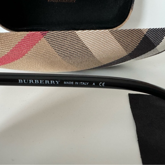 Authentic Burberry Sunglasses - Picture 4 of 7